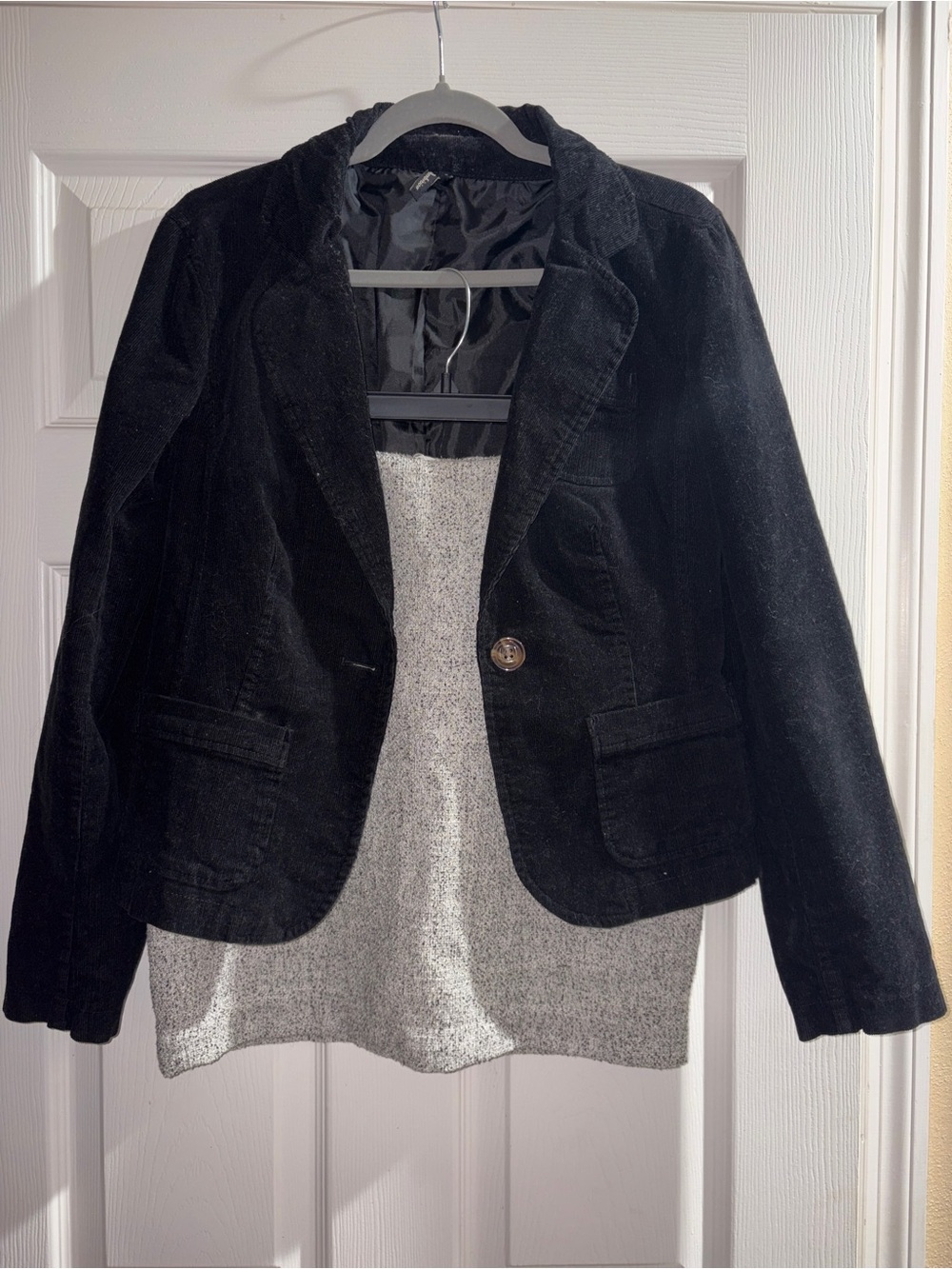 Ambition - Women's Black Corduroy Blazer /Jacket - Tailored Single-Button Style